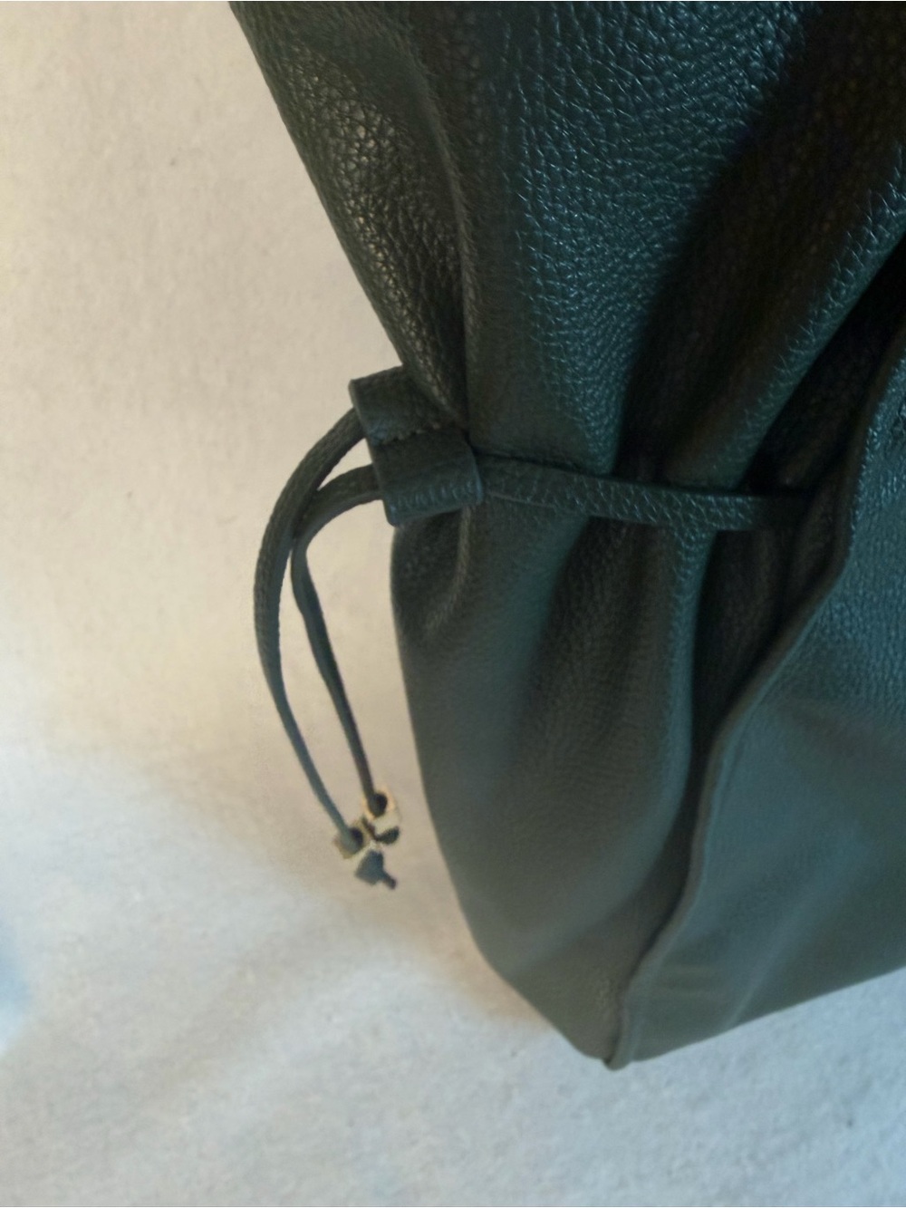 ONE5ONE Large Green Shoulder Tote Bag Gold Hardware Drawstring Sides - Picture 9 of 10